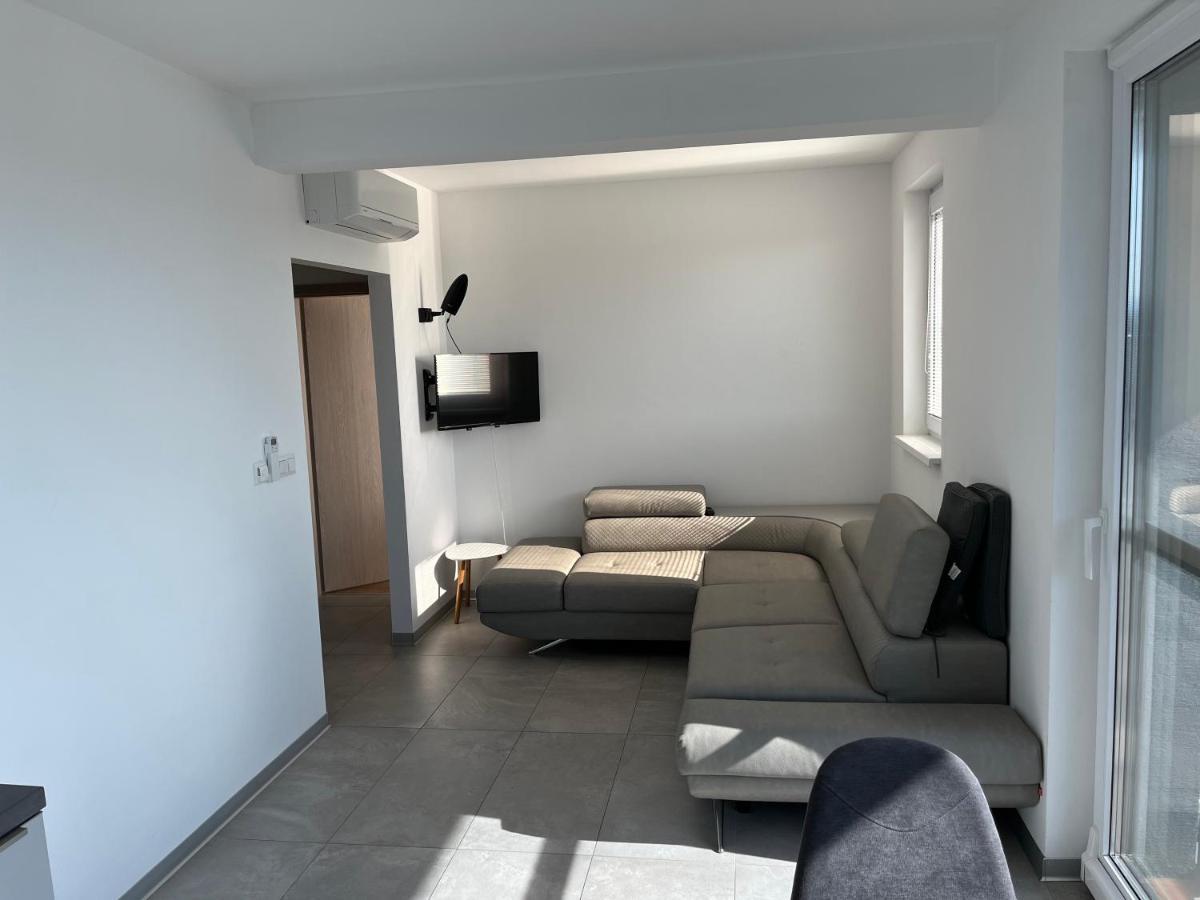 Apartment Sun Lakes - Sever Сенець Екстер'єр фото