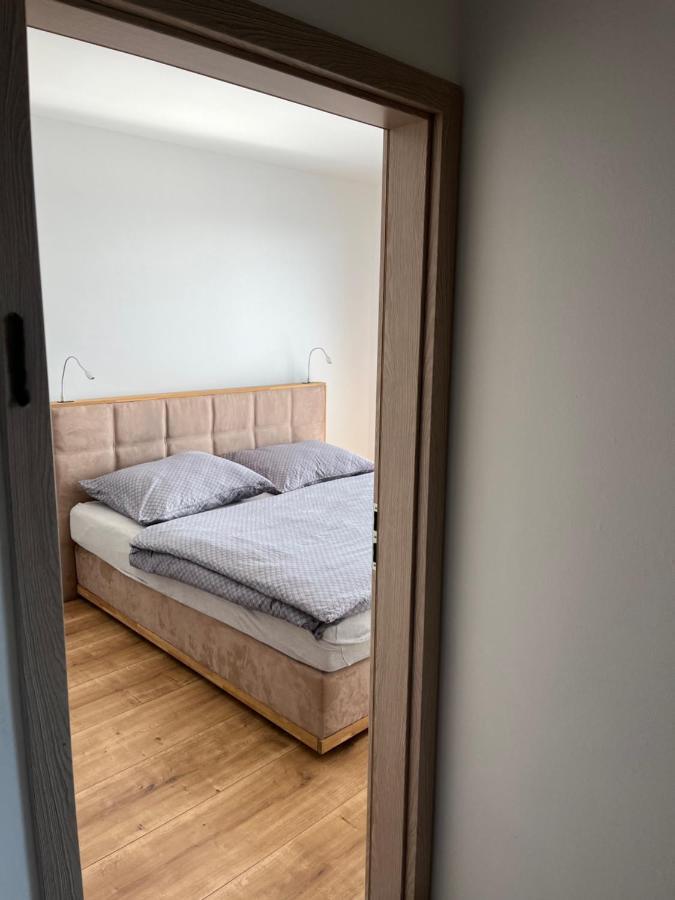 Apartment Sun Lakes - Sever Сенець Екстер'єр фото