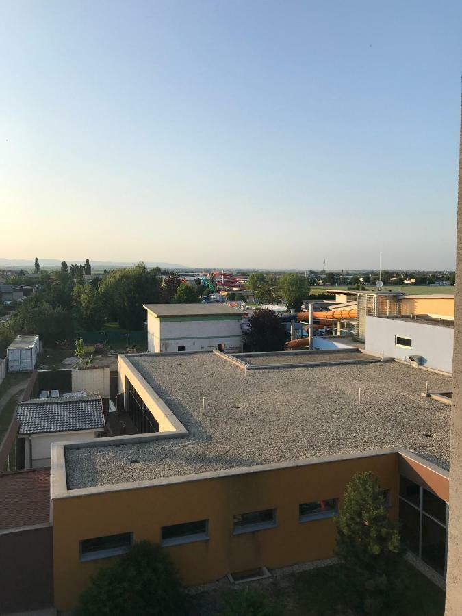 Apartment Sun Lakes - Sever Сенець Екстер'єр фото